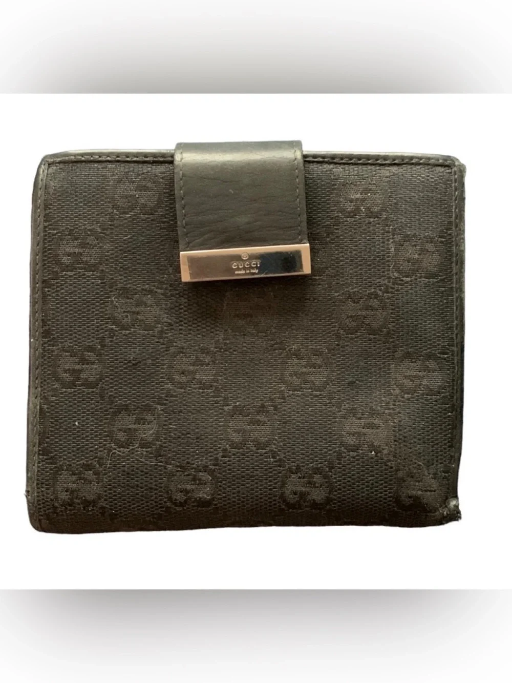 Gucci Black Leather Bi-Fold Wallet with Embossed Serial